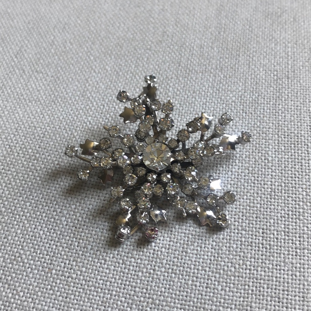 Vintage Rhinestone Brooch